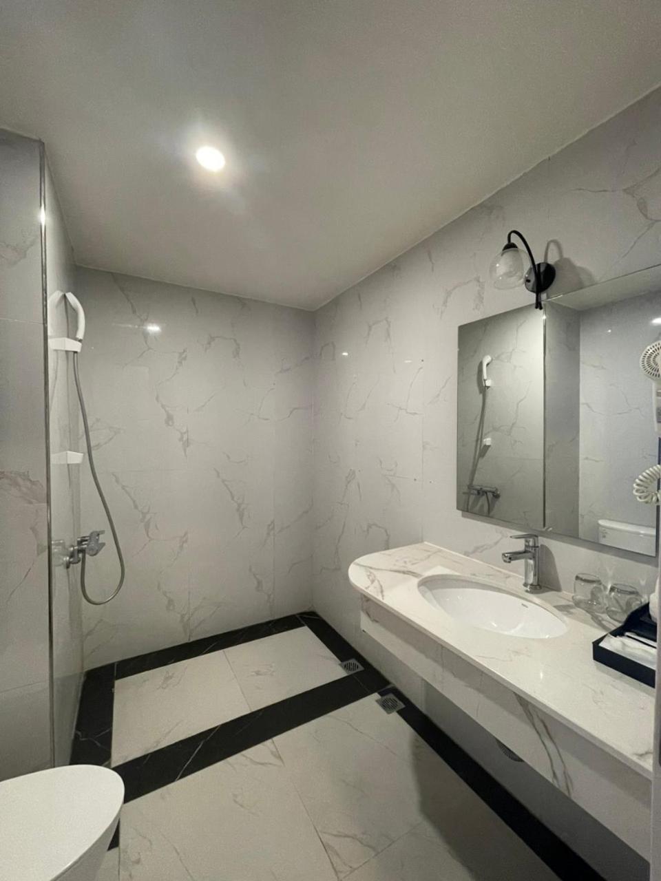 Lotus Hotel & Apartment Hai Phong Dış mekan fotoğraf